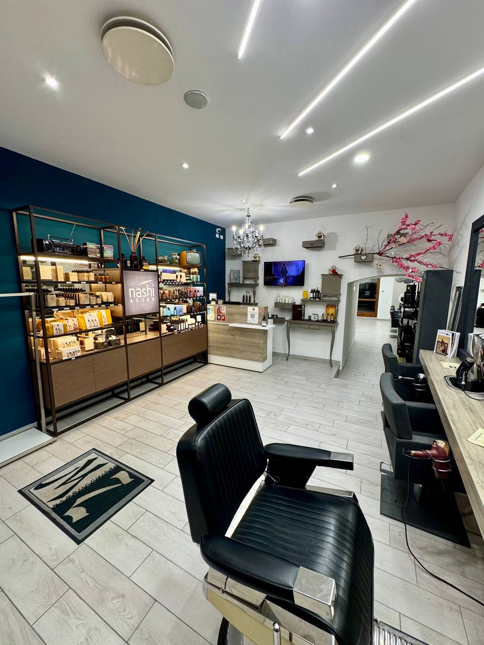 Imola salon
