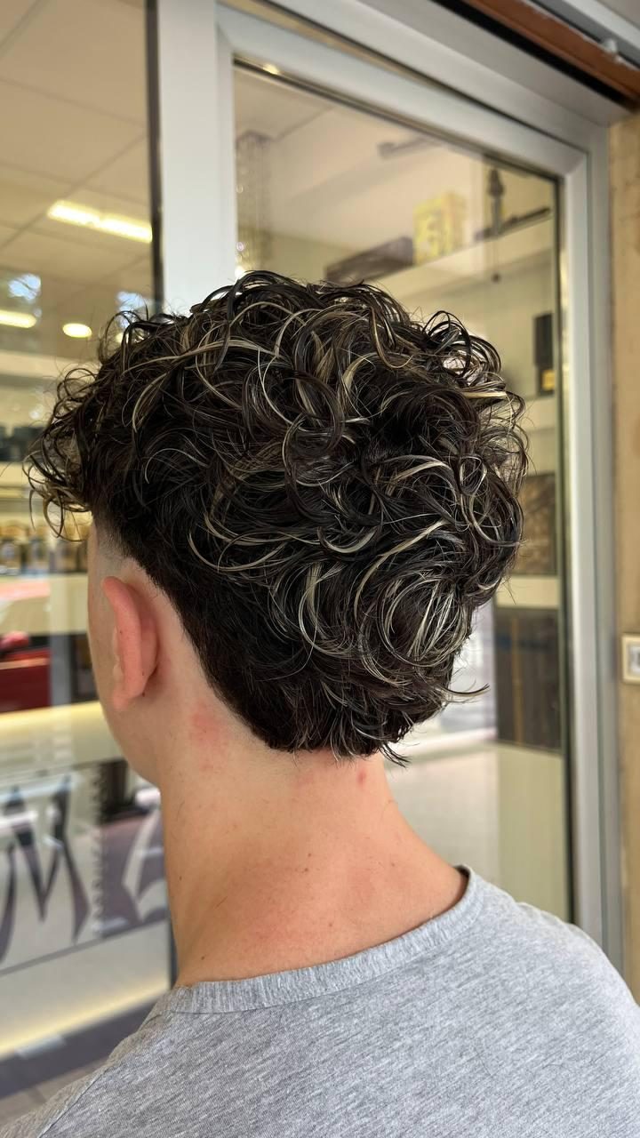 Curly Corto — MZ Parrucchieri