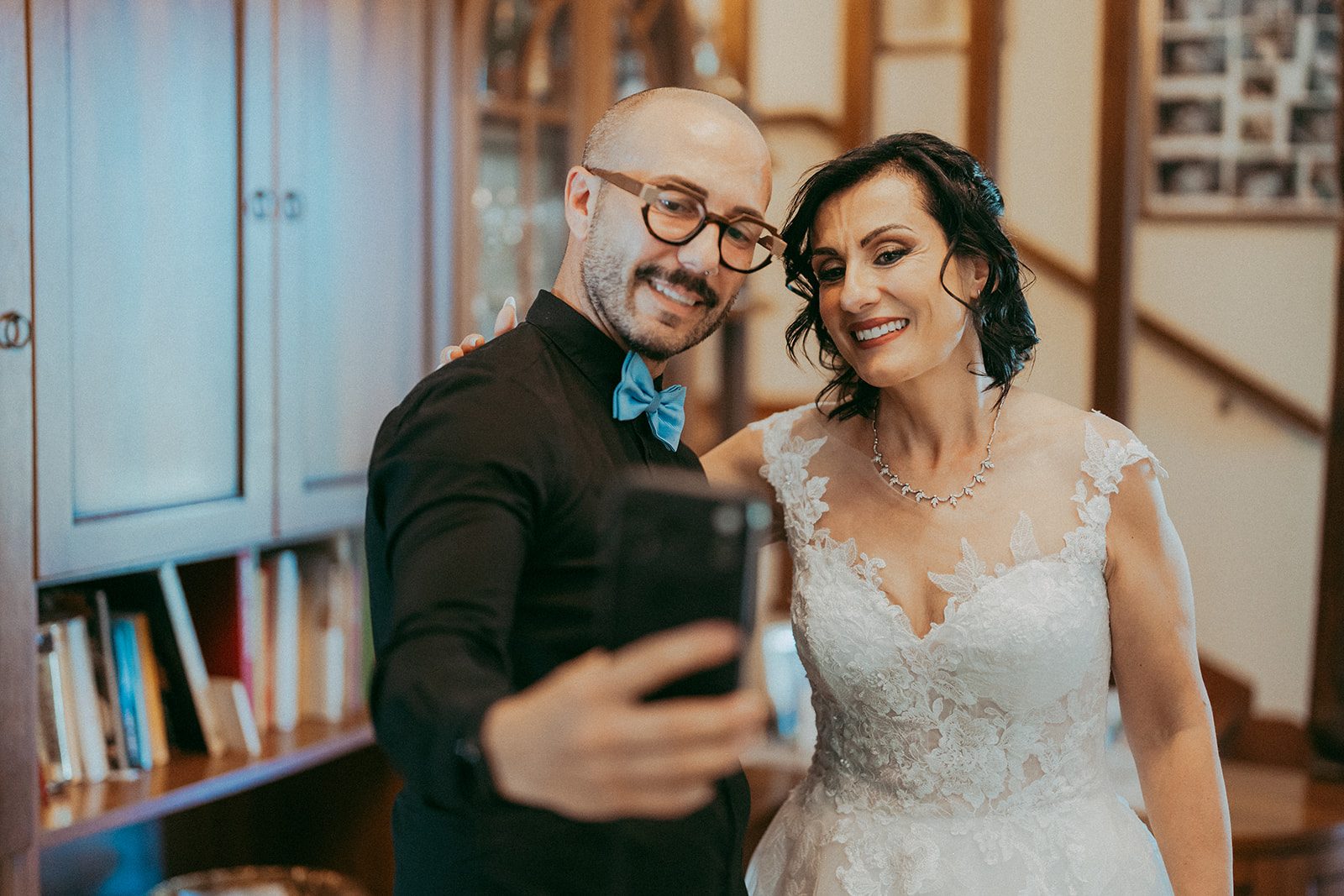 Selfie di Maurizio con la sposa