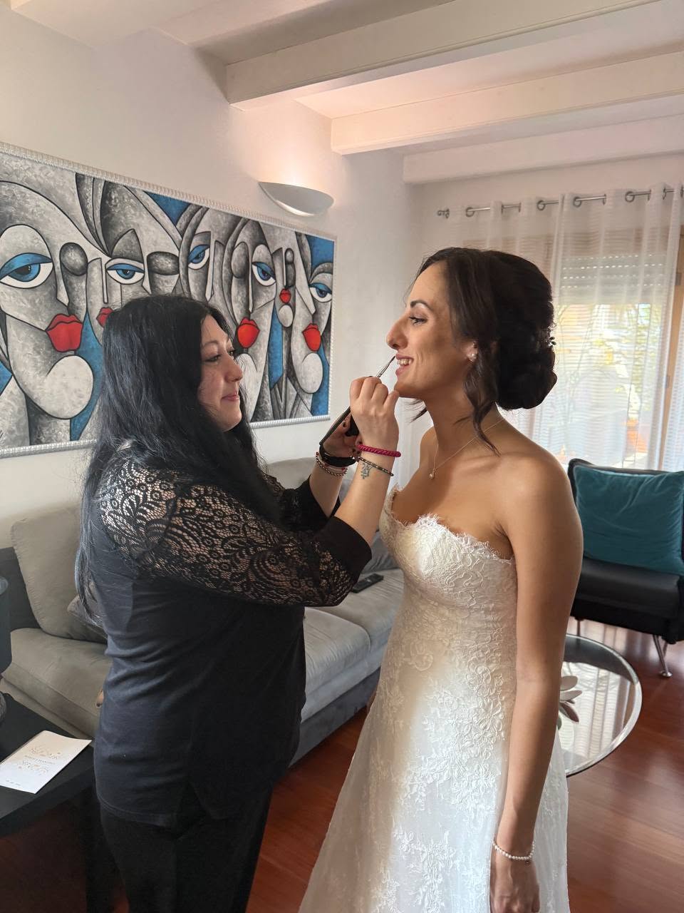 Makeup touch up